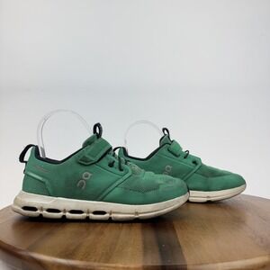 Big Kids On Cloud Play Green Mesh Athletic Running Sneakers Shoes Size 2.5 Y GUC